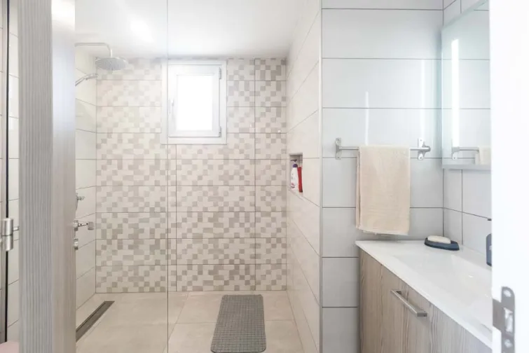 Shower Room-0