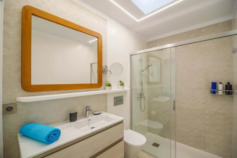 Shower Room-0