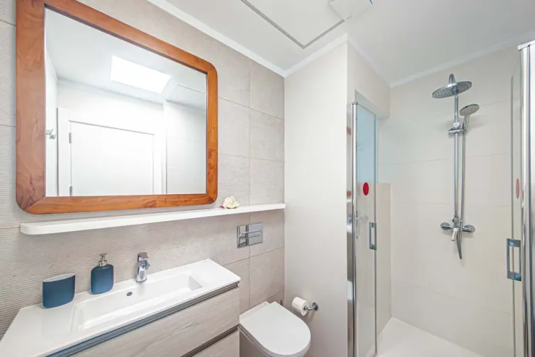 Shower Room-0