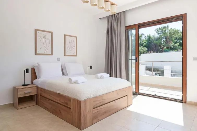 Bedroom-0