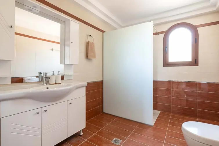Shower Room-0