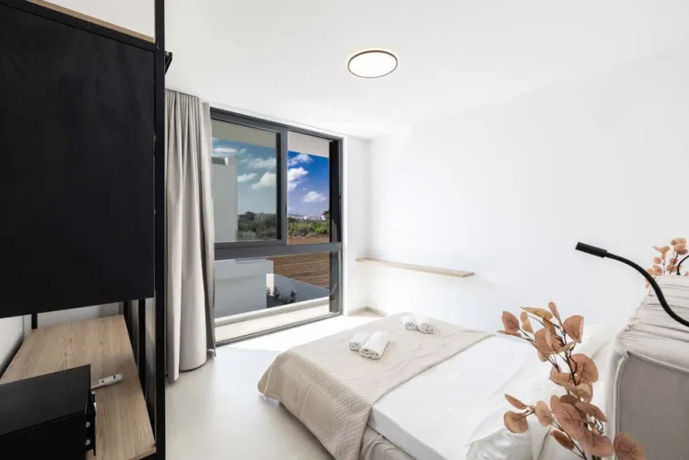Bedroom-0