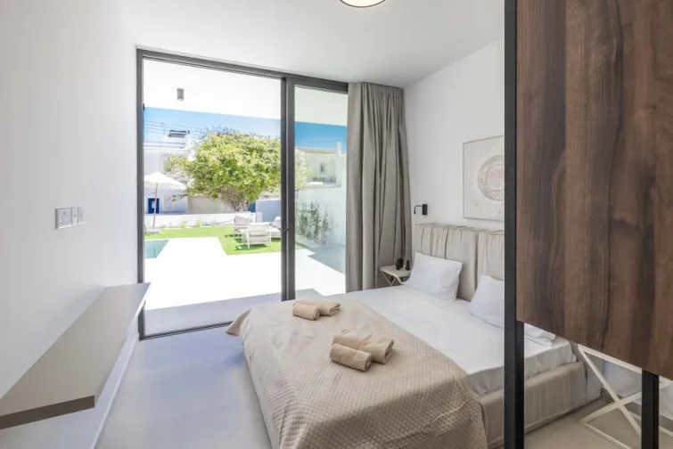 Bedroom-0
