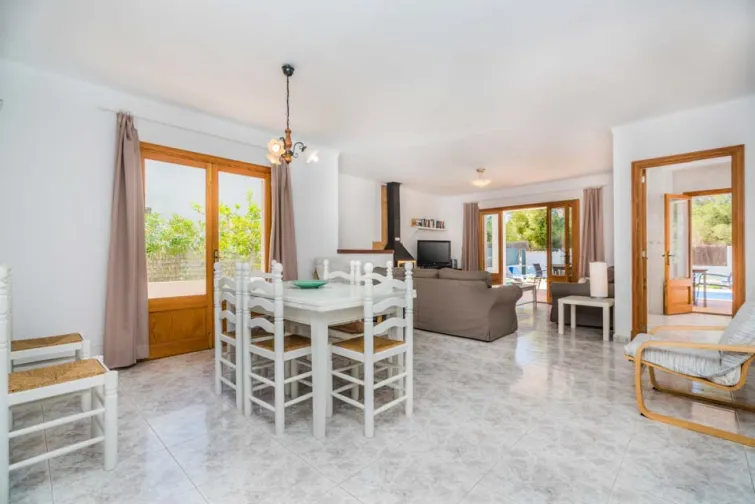 Dining Room-0