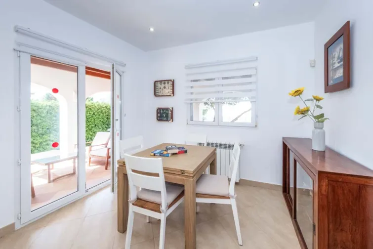 Dining Room-0