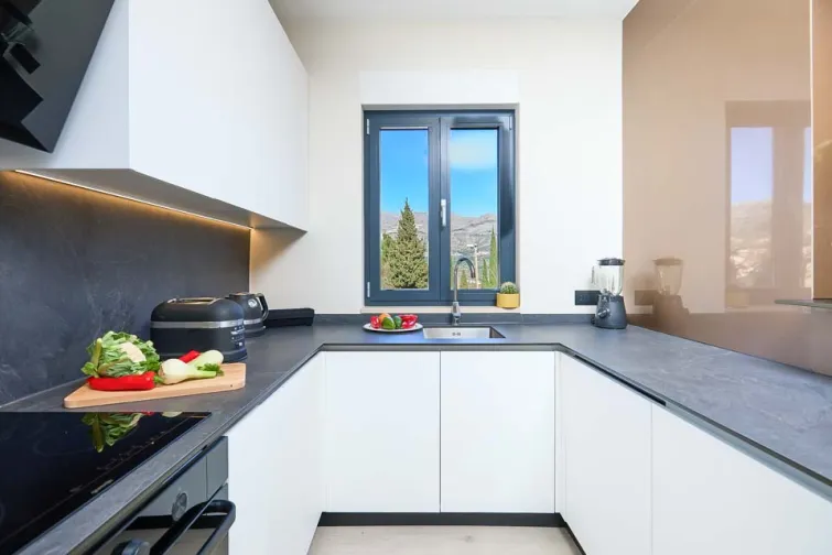 Kitchen-0