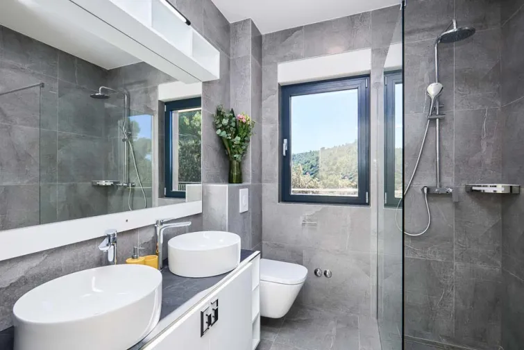 Shower Room-0