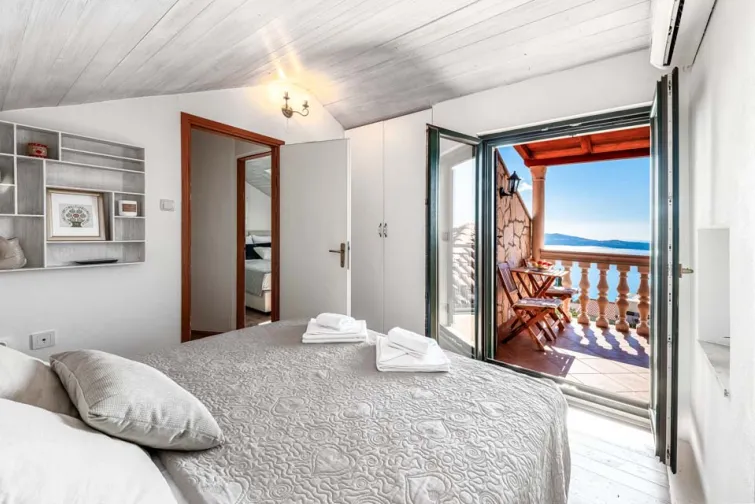Bedroom-0