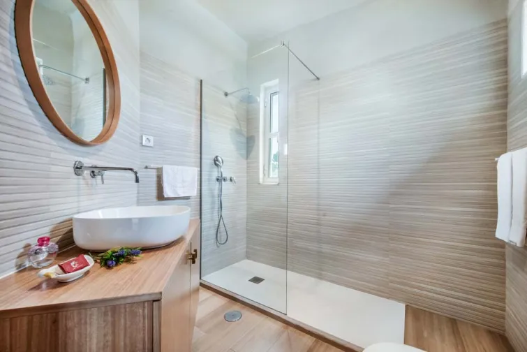 Shower Room-0