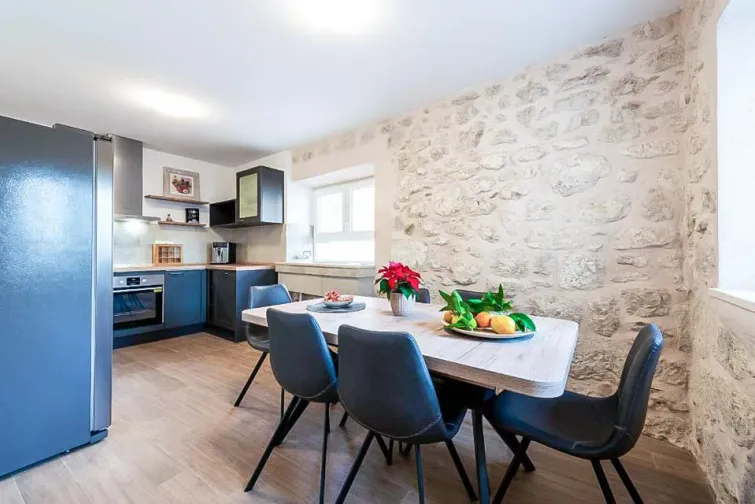 Dining Room-0