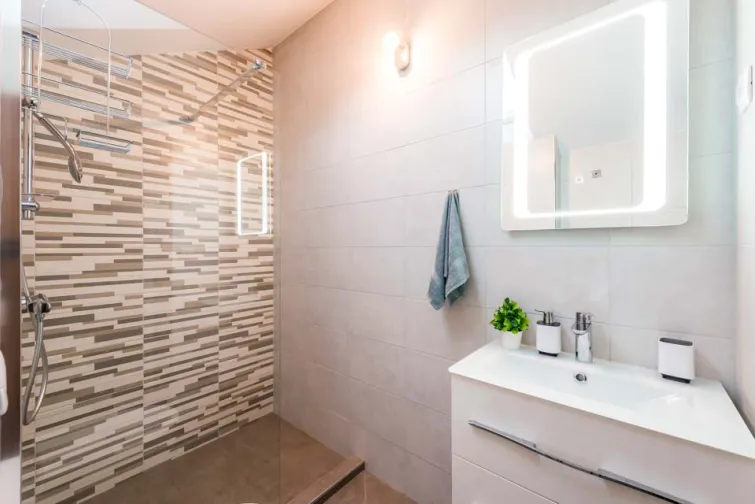 Shower Room-0