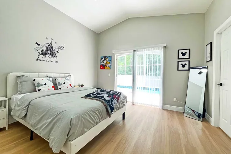 Bedroom-0