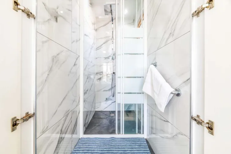 Shower Room-0