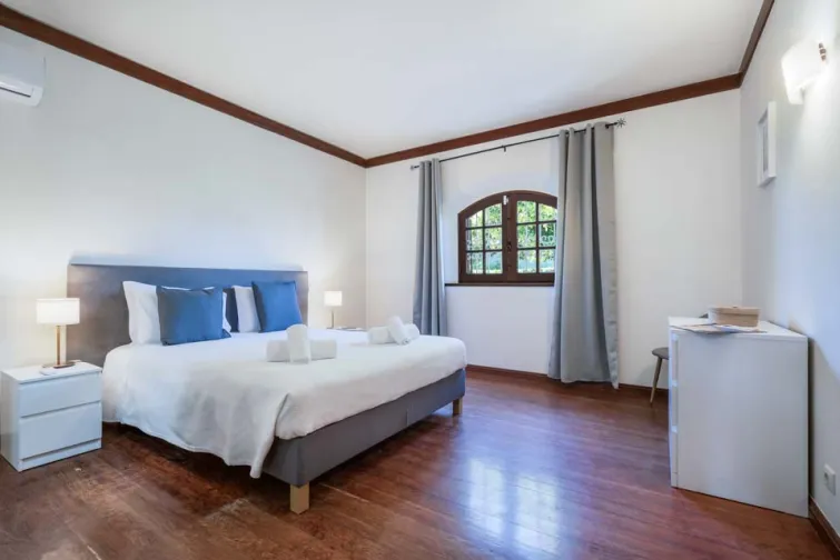 Bedroom-0