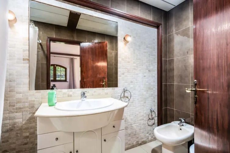 Shower Room-0