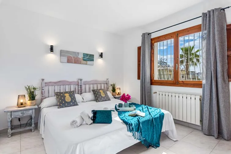 Bedroom-0