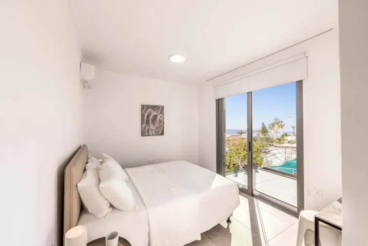 Bedroom-0