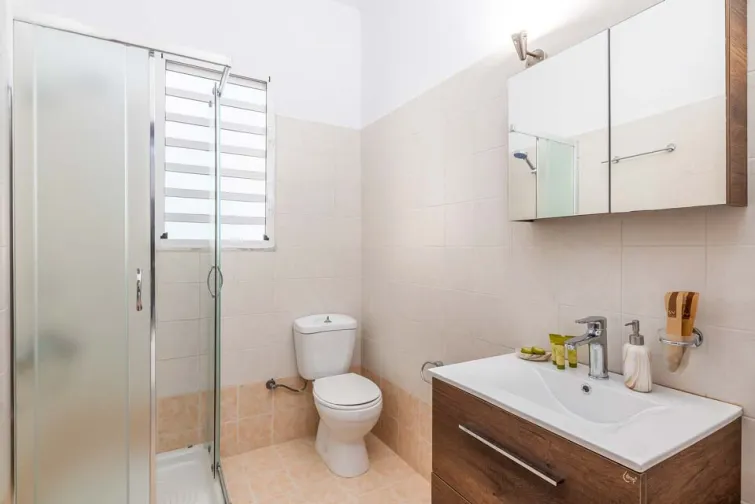 Shower Room-0
