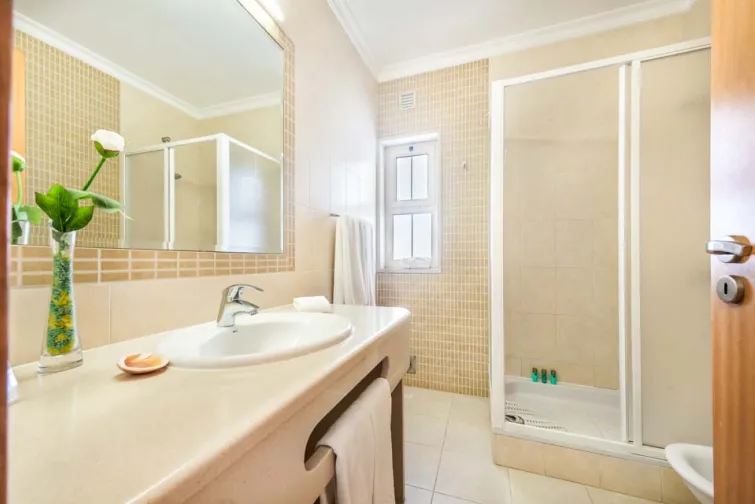 Shower Room-0