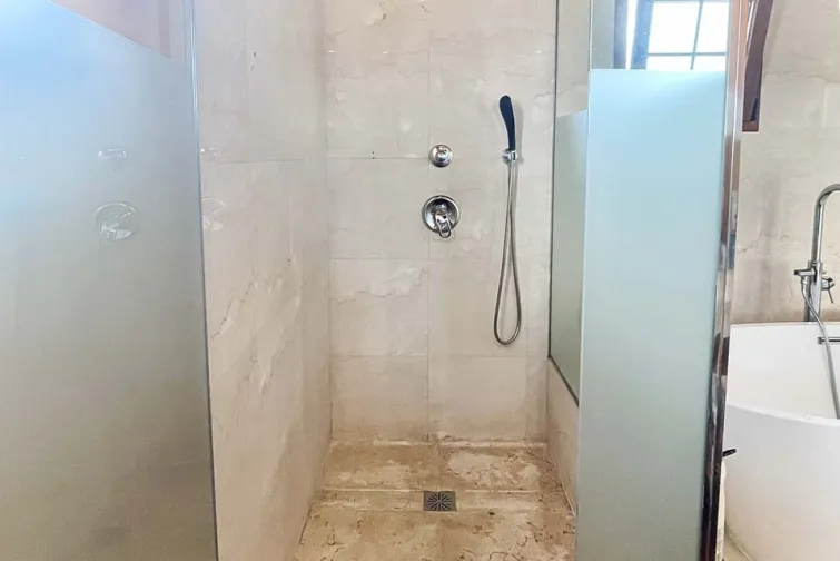 Shower Room-0