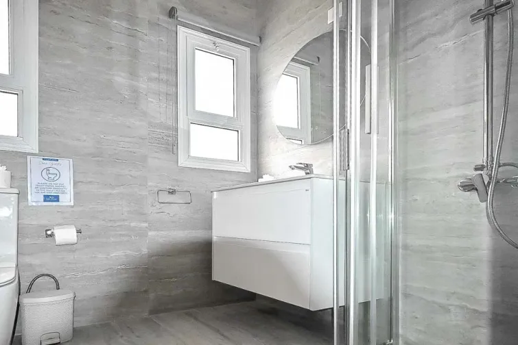 Gallery Slide