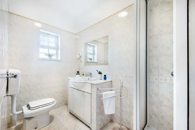 Shower Room-0