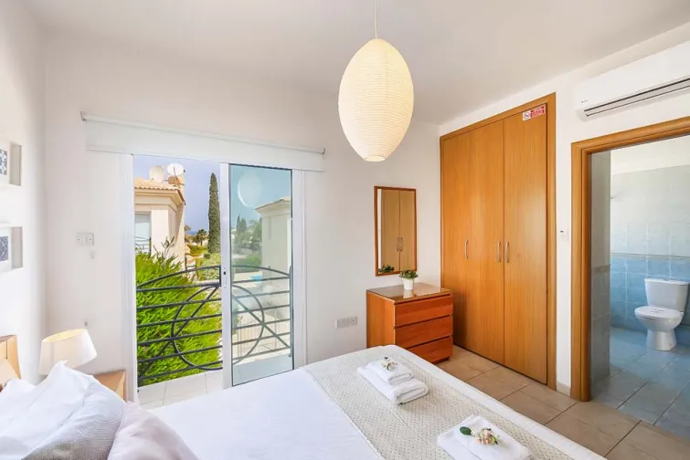 Bedroom-0