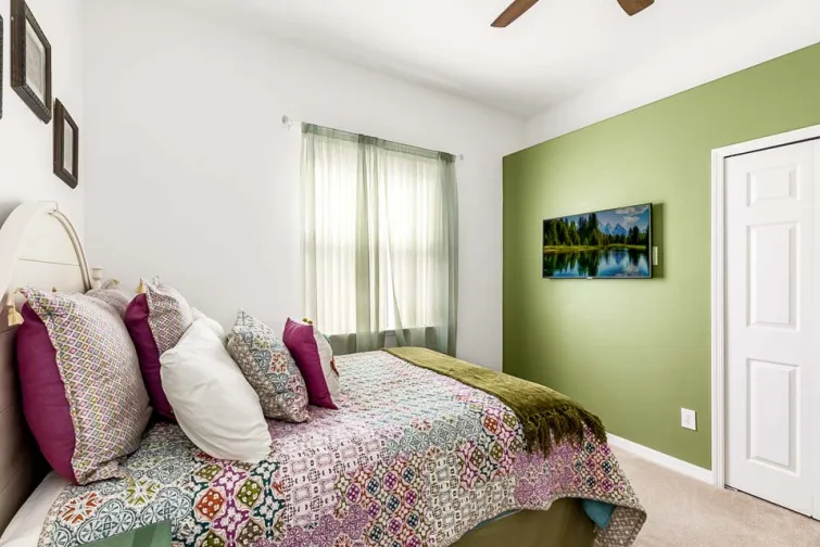 Gallery Slide
