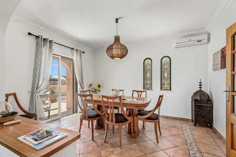 Dining Room-0