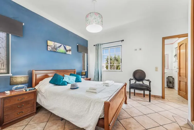 Bedroom-0