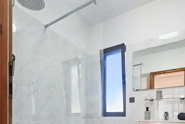 Shower Room-0