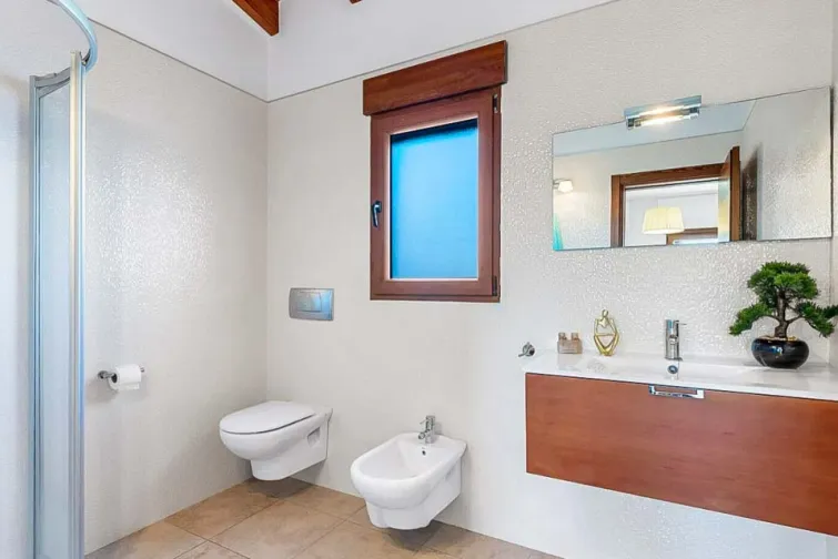 Shower Room-0