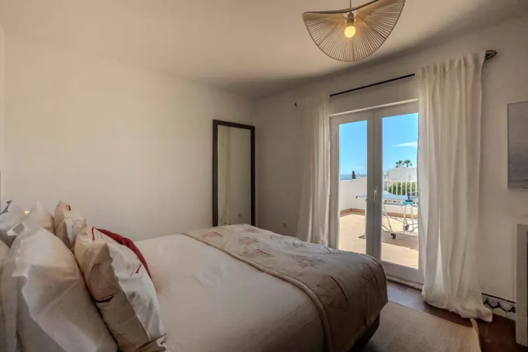 Bedroom-0