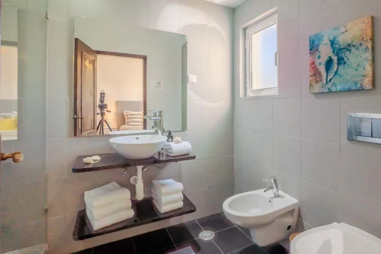 Shower Room-0