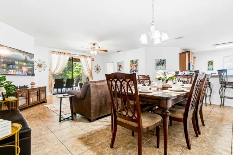 Dining Room-0