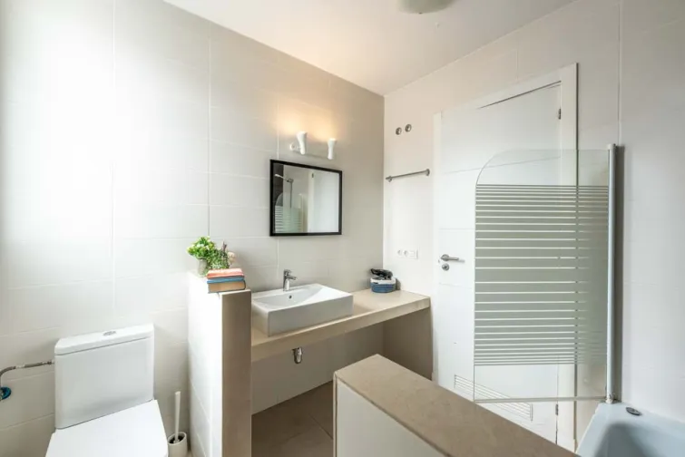 Shower Room-0