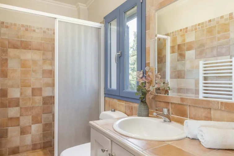 Shower Room-0