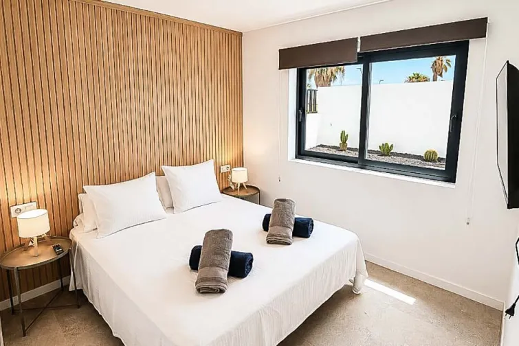 Bedroom-0