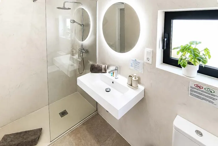Shower Room-0
