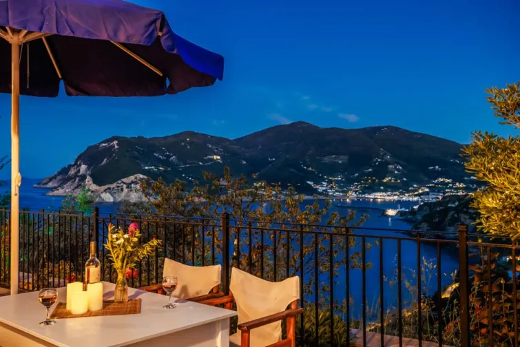 Gallery Slide