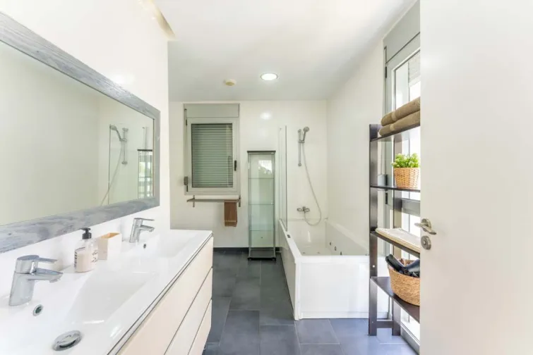 Bathroom-0