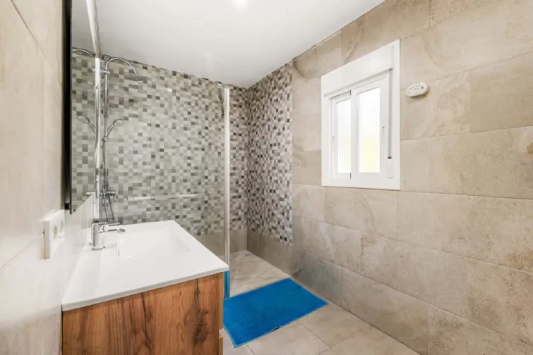 Shower Room-0