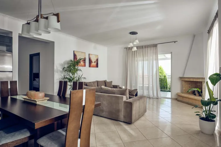 Dining Room-0