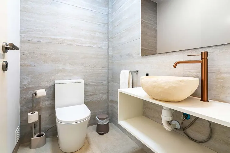 Guest WC-0