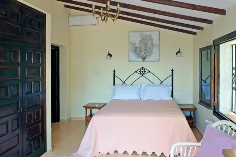 Bedroom-0