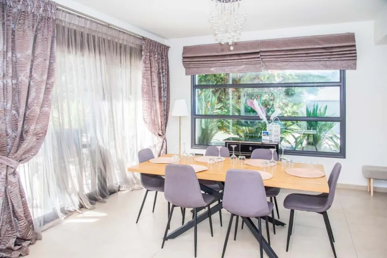 Dining Room-0