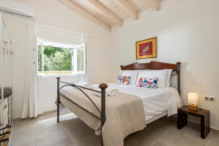 Bedroom-0