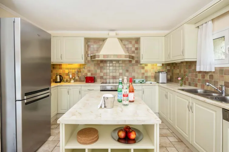 Kitchen-0