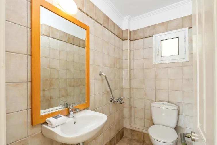 Guest WC-0