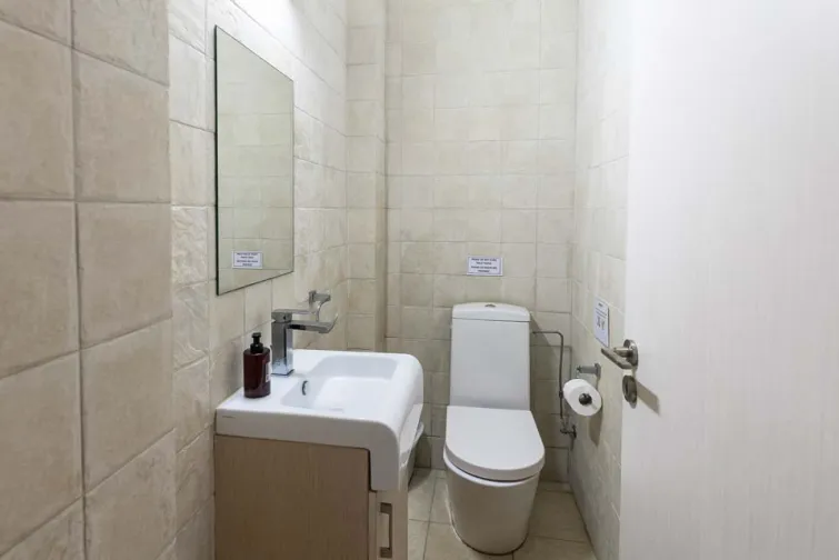 Guest WC-0